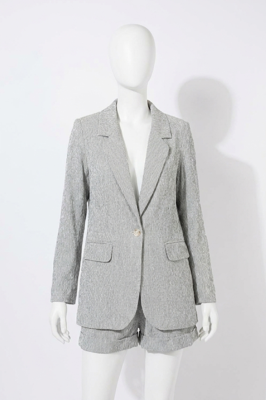 NEW AND THE WHY gonna love you blazer in black/white